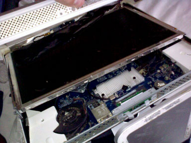 Inside the dead Intel iMac