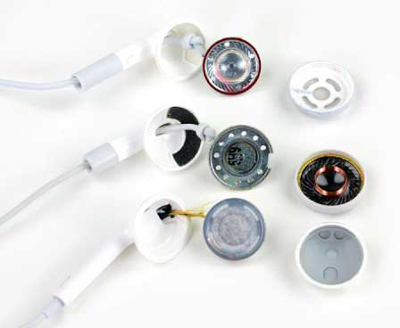 Comparison of previous iPhone earbuds, 1G iPod earbuds, and EarPods