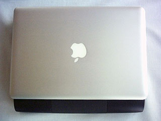 Aluminum MacBook on top of Pismo PowerBook