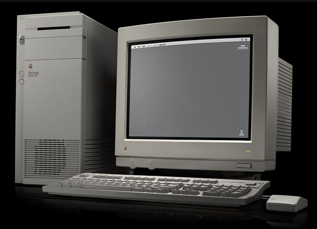 Mac Quadra 900 with Apple color display