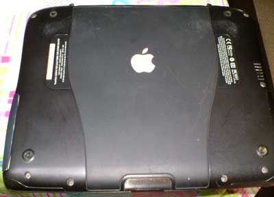 Pismo PowerBook without its feet
