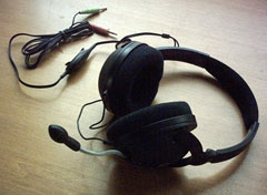SteelSound 4H gaming headphones